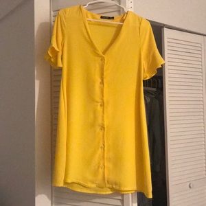 Daisy yellow sun dress never worn